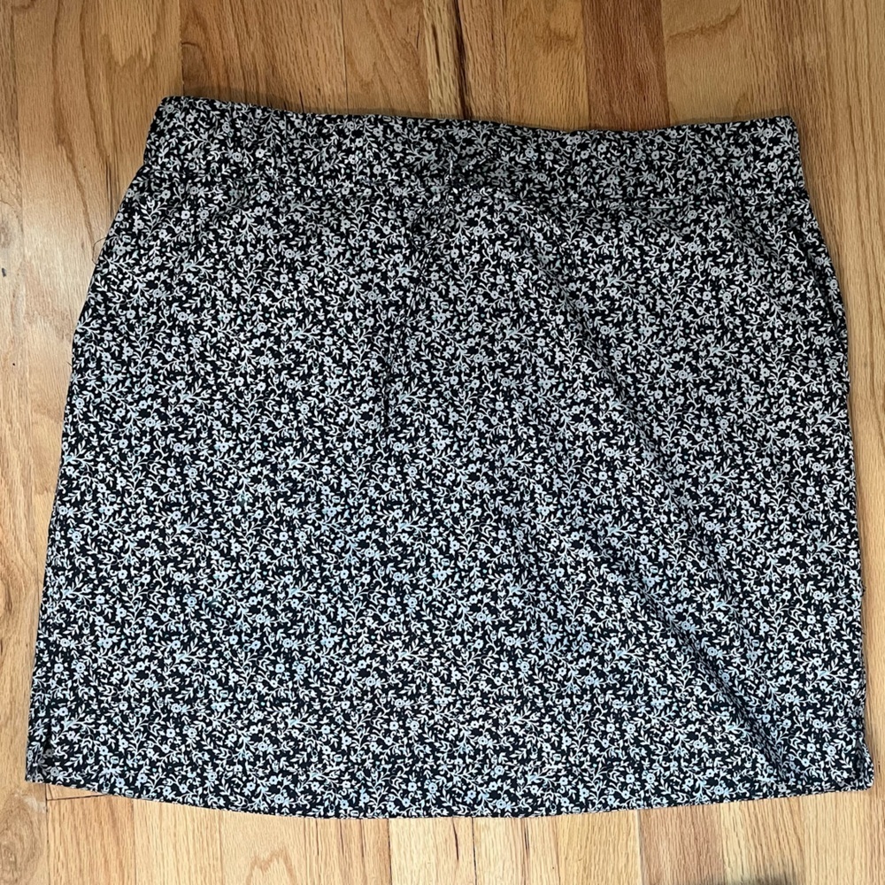 J Jill Fit active floral skirt with shorts/ skort